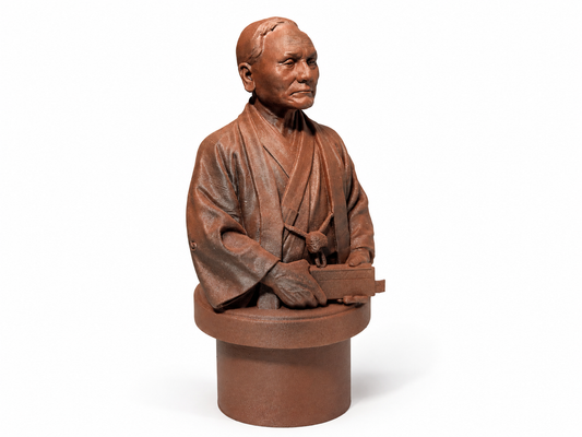 Busto Gichin Funakoshi