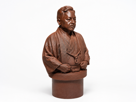 Busto Kenwa Mabuni