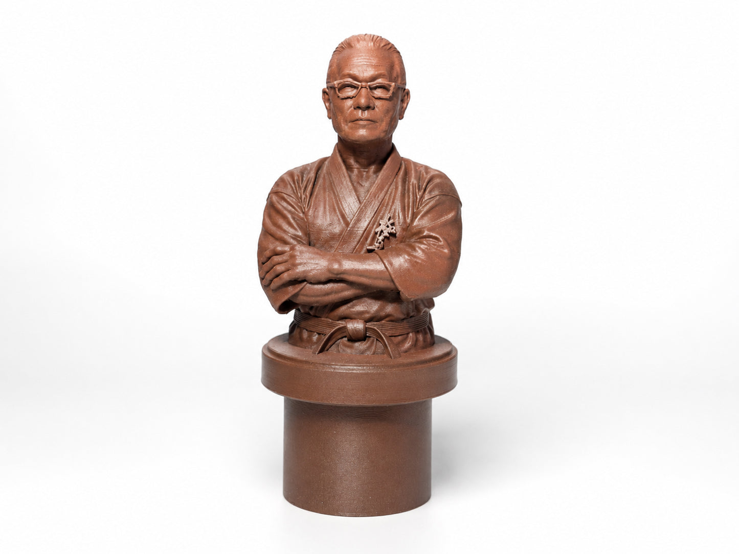 Busto Hatsuo Royama