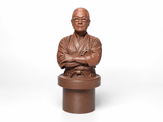 Busto Hatsuo Royama