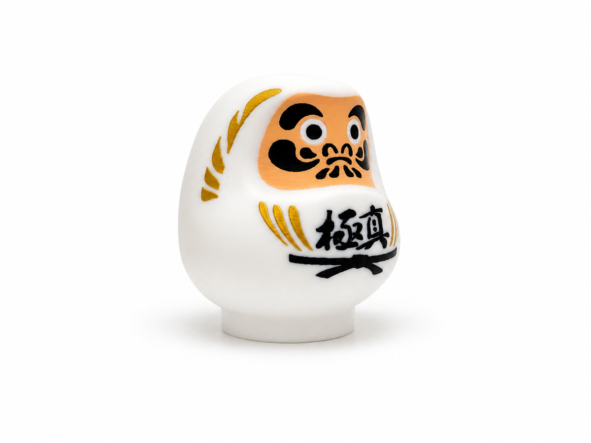Daruma Dorado Kyokushin, vista frontal