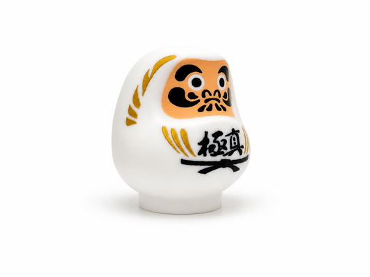 Daruma Dorado Kyokushin, vista frontal