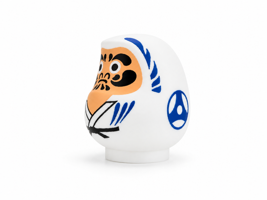 Daruma Kyokushinkan blanco y azul, vista lateral